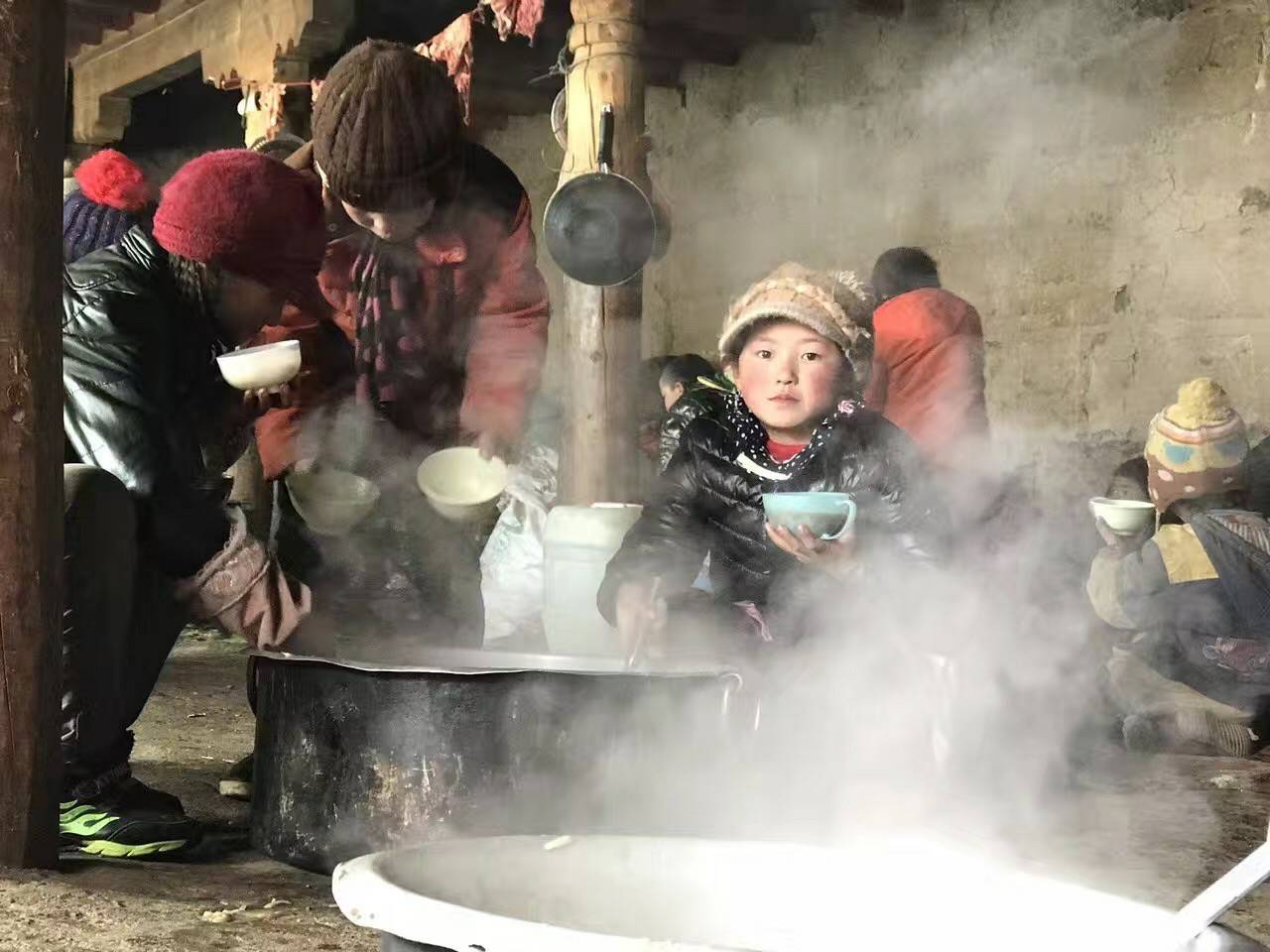 天津韩志企业数字化转型有限公司公益回顾丨家国同欢月同圆 温暖满载甘孜州(图10)